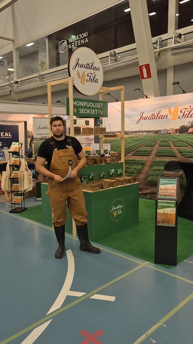 Huomenna starttaa Sarkamessut! Tervetuloa vierailemaan osastollemme B-halli 1D!🌾
Osastolla nähtävissä laaja kattaus siemenvalikoimaamme🌱 Tule nappaamaan uusi ja päivitetty siemenoppaamme sekä juttelemaan tulevan kevään siemenvalinnoista! Nähdään messuilla🌾🤝
#junttilantila #sarkamessut #sastamalastakokosuomeen