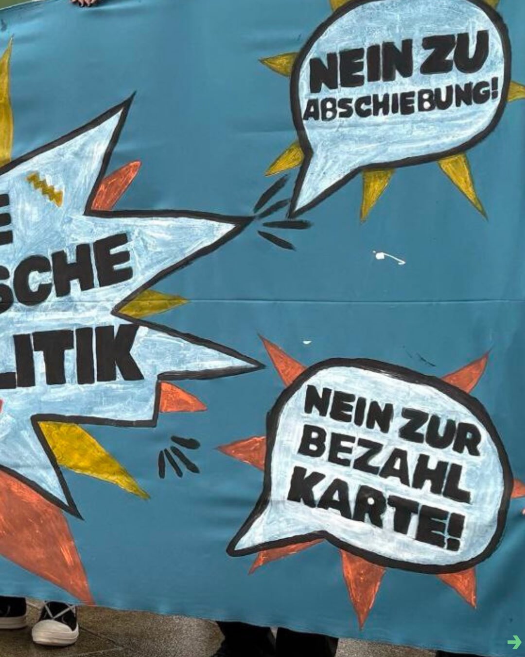 Gemeinsam laut für eine solidarische Asylpolitik. Niemand ist illegal. 📢🗣️
Letzte Woche waren wir auf der Demo: „Gemeinsam für eine solidarische Asylpolitik“. Wir stehen zusammen gegen Ausgrenzung und Entrechtung. Für eine Asylpolitik, die Menschen schützt statt sie zu bestrafen. Für Teilhabe, Würde und echte Solidarität. Unsere Stimmen sind laut – und wir werden nicht leiser, bis Gerechtigkeit Realität wird.
#asyl #asylpolitik #demo #demoday #erfurt
