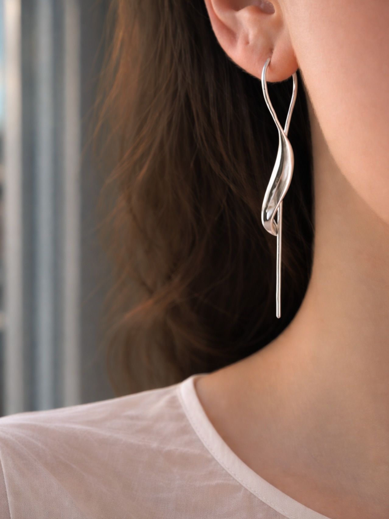Adora drop earrings 🤍
Elegant, stilrent, självsäkert 🤍