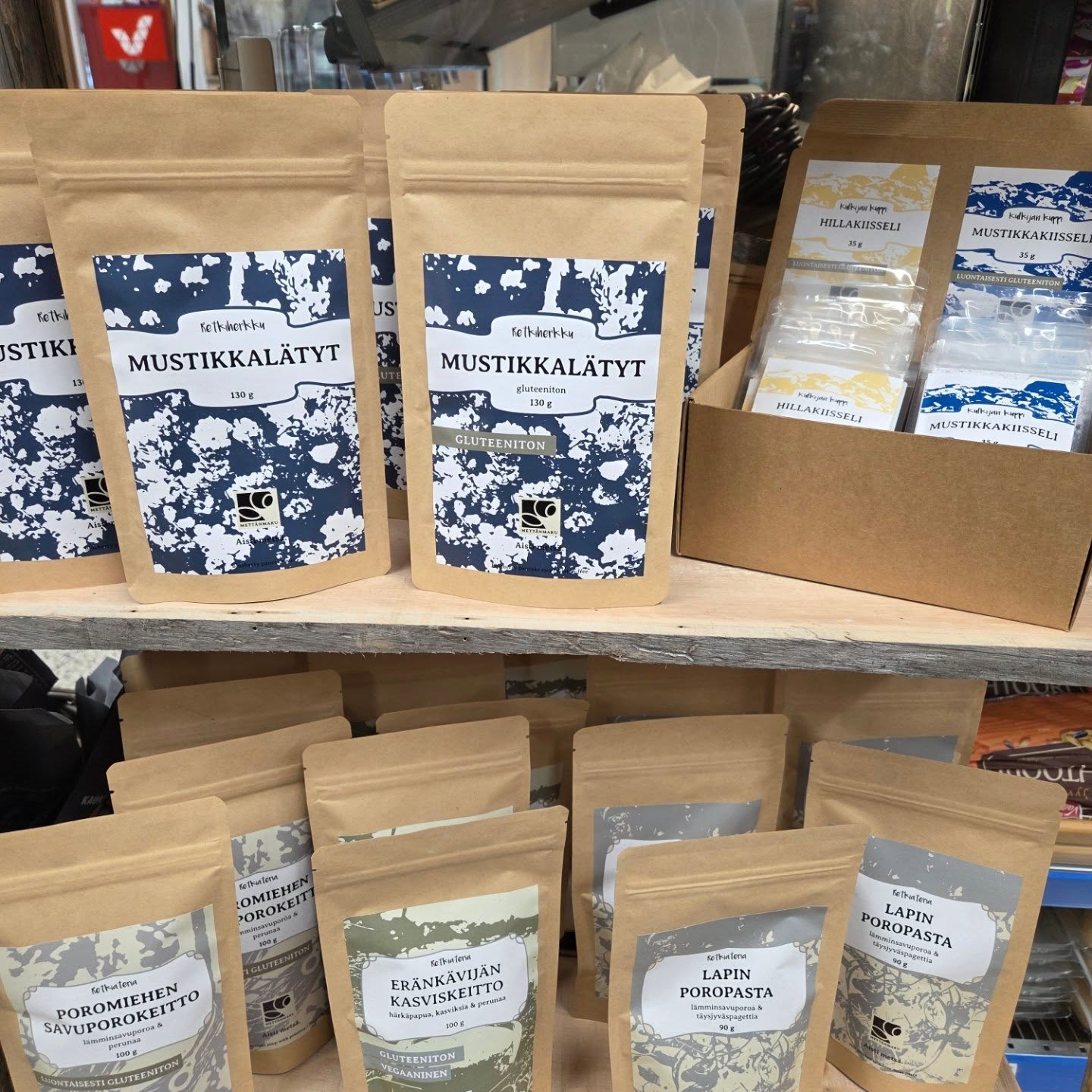 MettänMaku retkieväät naapuri pitäjästä, nyt meiltä 😍
Mustikkalätyt menee ainakin kauppiaalla testiin!
🫐😋
#paikallista #retkiruoka #ruokaaluonnosta #MettänMaku #pyhäluosto
MettänMaku picnic lunch from the neighboring municipality, now from us 😍
Blueberry pancakes will at least be tested by the merchant!
😋🫐