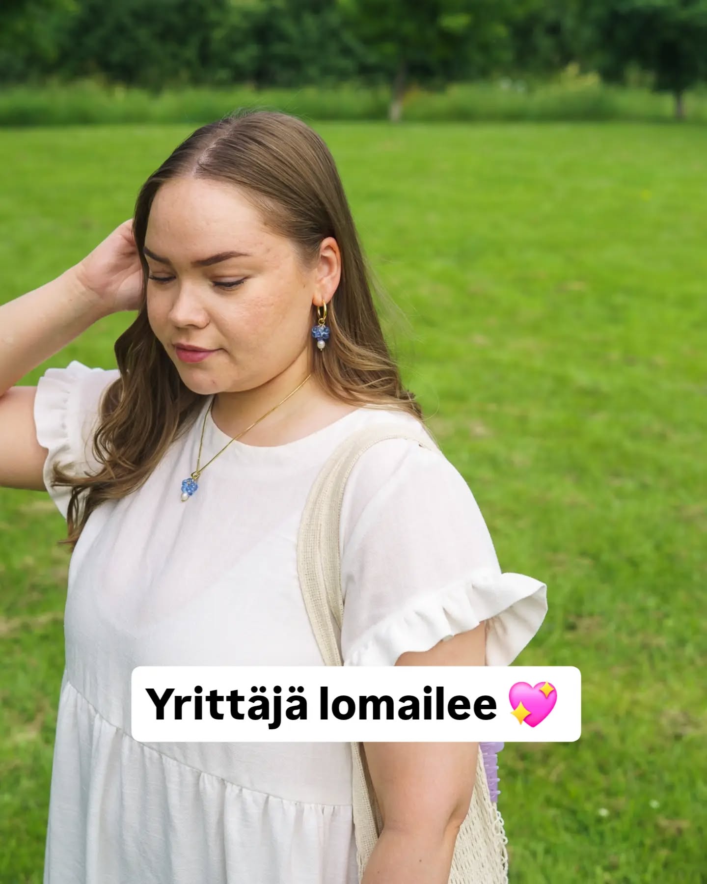 Oon lomalla tämän viikon! 💖 Palaan tilausten ja viestien pariin ensi viikon maanantaina, joten verkkokaupassa on postitustauko 2.8. saakka.Laitoin yllärinä verkkokauppaan postikulut vain 2€ tämän viikon ajaksi. Kaikkiin yli 80€ arvoisiin tilauksiin tulee automaattisesti ilmainen toimitus. 😍