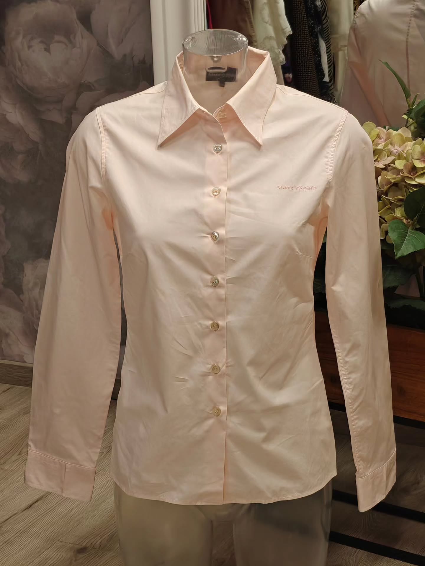 Marc O'Polo slimattu puuvillapaitis chrystal pink koko 34, kai - kai 44 cm, 38,-
#marcopolo #paitis #secondhand #varausonostopäätös #äläjääkuvienvaraan