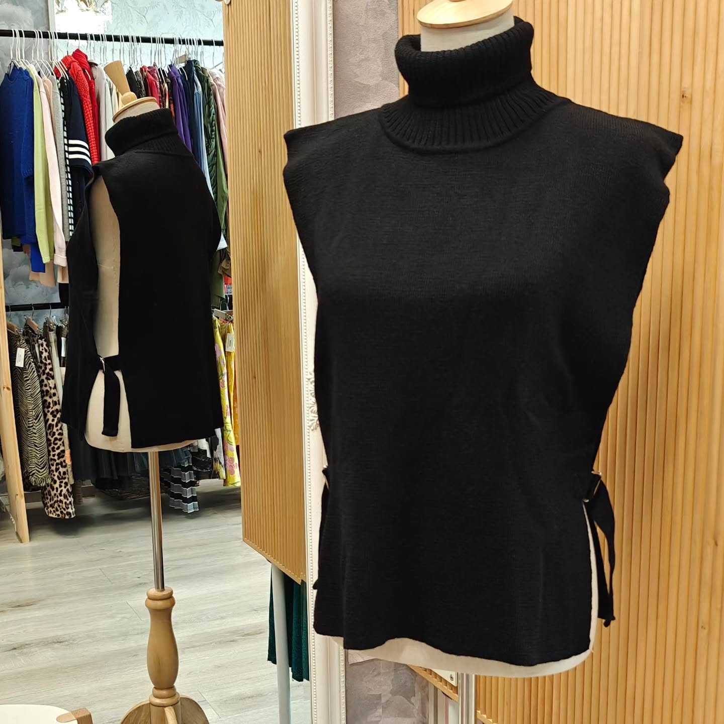Alpa Solace liivikauluri täyttä alpakanvillaa
koko M/L, 70,-
#alpa #liivikauluri #secondhand #varausonostopäätös