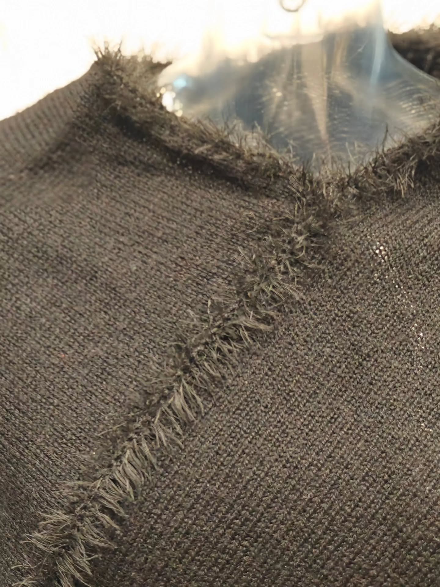 Pirkanmaan Kotityö täysmusta poncho villaa, koko S/M, hinta 45,-
#pirkanmaankotityö #villaponcho #secondhand #varausonostopäätös #piipahtajatpoimii